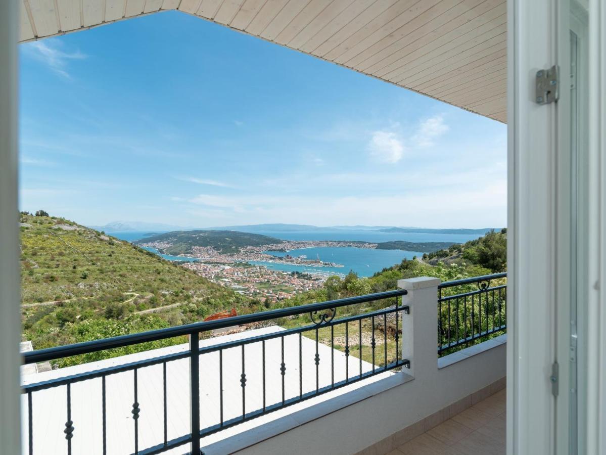 Scenic Sea View,Three Bedroom Villa With Pool Trogir Exterior photo
