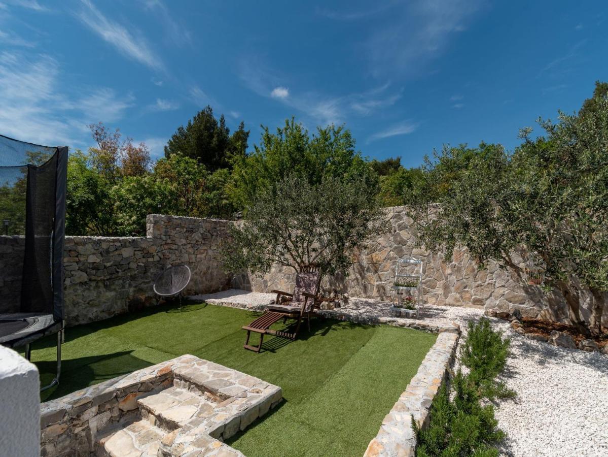 Scenic Sea View,Three Bedroom Villa With Pool Trogir Exterior photo