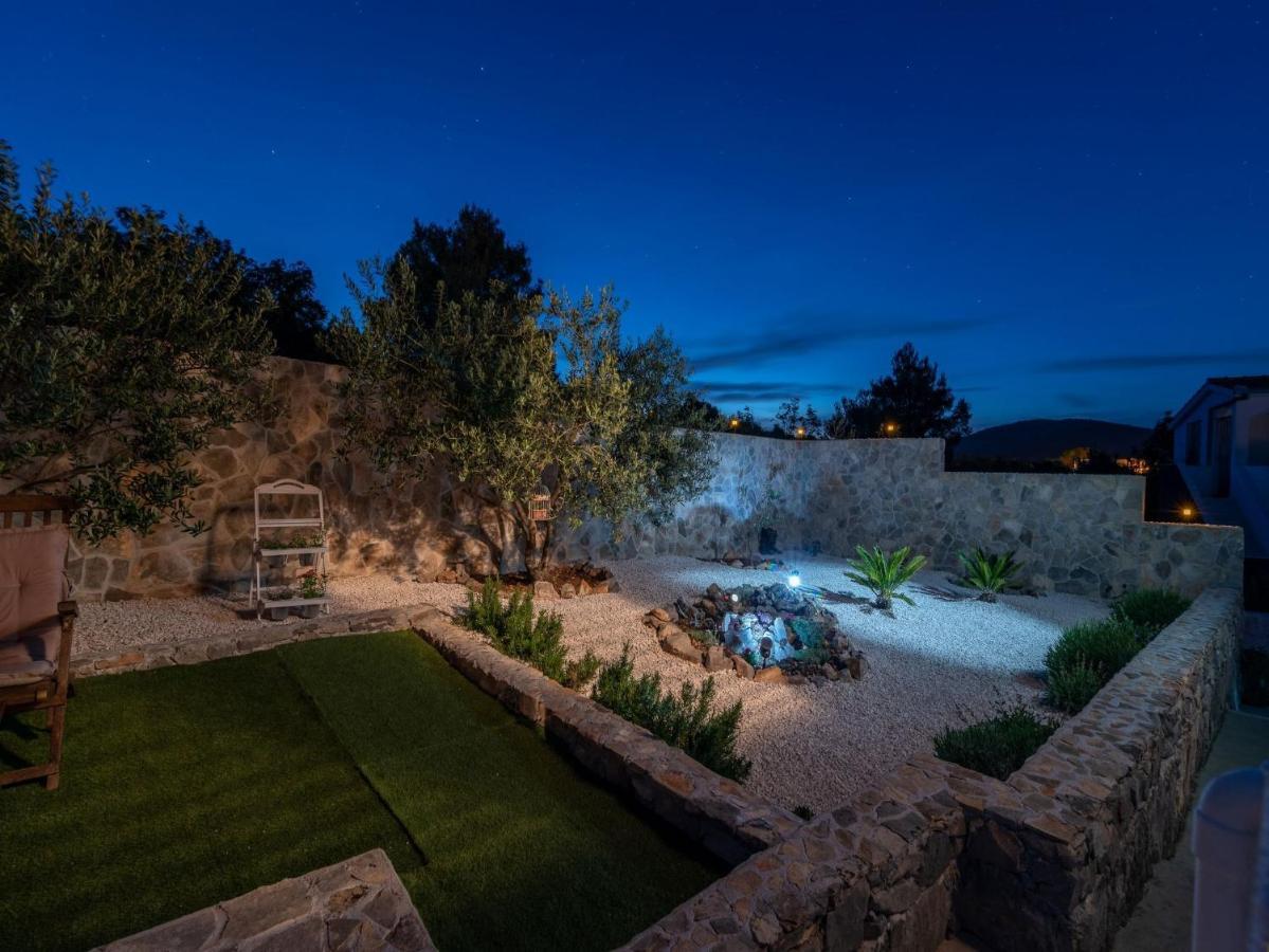 Scenic Sea View,Three Bedroom Villa With Pool Trogir Exterior photo