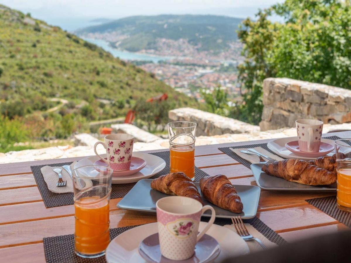 Scenic Sea View,Three Bedroom Villa With Pool Trogir Exterior photo
